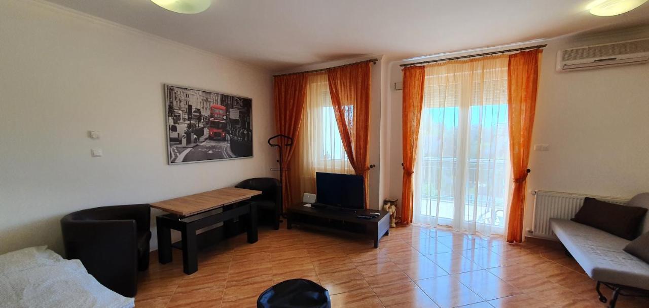 Bazsi Golden Beach Apartman 希欧福克 外观 照片