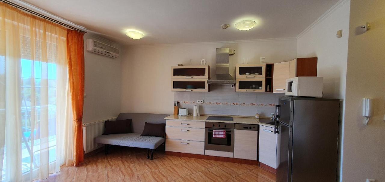 Bazsi Golden Beach Apartman 希欧福克 外观 照片